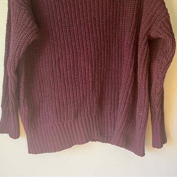 Aerie Burgundy Long Sleeve Turtle Neck Sweater Size Small - Picture 10 of 11